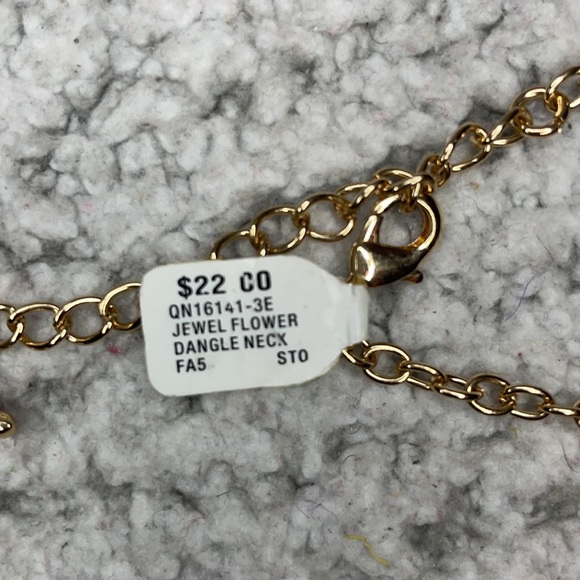 NWT Jewel Flower Dangle Necklace - Picture 4 of 5